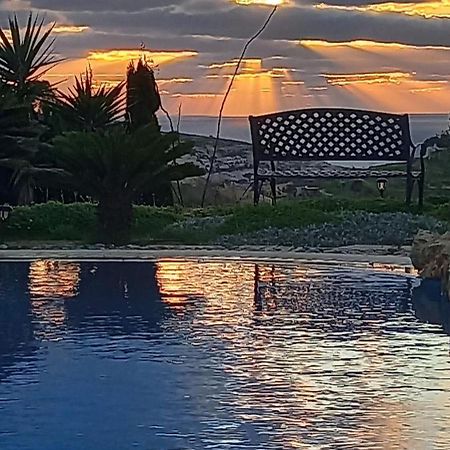 Dar Ta' Xmun - Idyllic Farmhouse With Pool, Garden, Seaview & Sunset San Lawrenz Luaran gambar